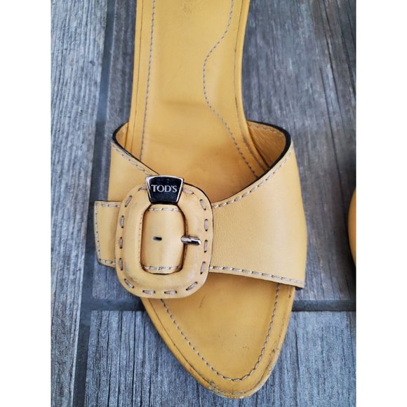 Tod's Yellow Leather Kitten Heel Sandals In Size 36. Clean Outer Sole - Picture 3 of 9